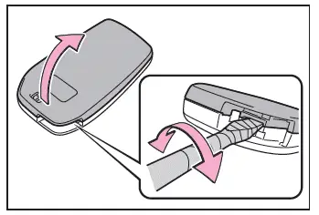 Toyota C-HR. Electronic key battery