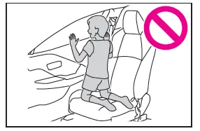 Toyota C-HR. SRS airbags